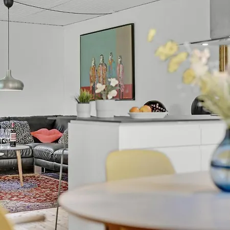 3 Bedroom Cozy Home In Græsted Feriehus