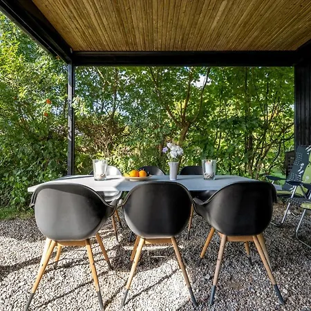 3 Bedroom Cozy Home In Græsted *