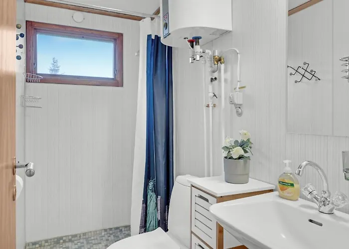 Prázdninový dům 3 Bedroom Cozy In *