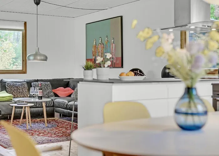 3 Bedroom Cozy In Prázdninový dům